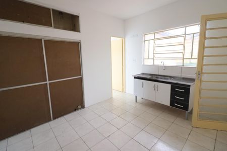 Casa para alugar com 160m², 2 quartos e 2 vagasCozinha