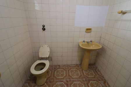 Casa para alugar com 160m², 2 quartos e 2 vagasBanheiro da Suíte 2