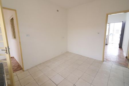 Casa para alugar com 160m², 2 quartos e 2 vagasCozinha