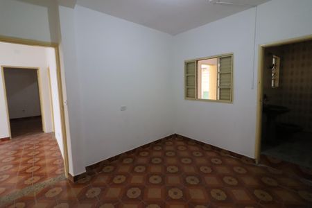 Casa para alugar com 160m², 2 quartos e 2 vagasSuíte 1