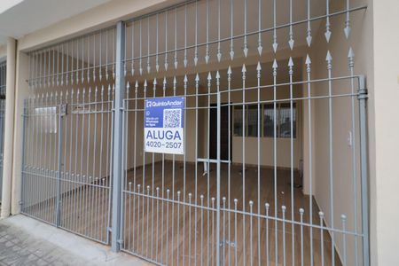 Casa para alugar com 160m², 2 quartos e 2 vagasFachada