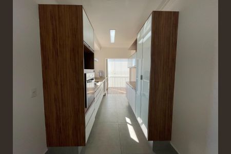 Apartamento à venda com 117m², 3 quartos e 2 vagas Apartamento à venda com 117m², 3 quartos e 2 vagasCozinha