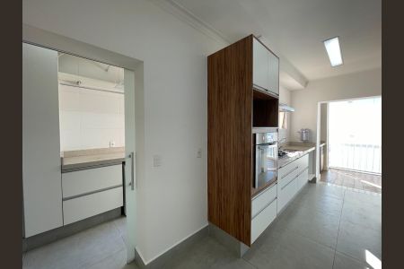 Apartamento à venda com 117m², 3 quartos e 2 vagas Apartamento à venda com 117m², 3 quartos e 2 vagasCozinha