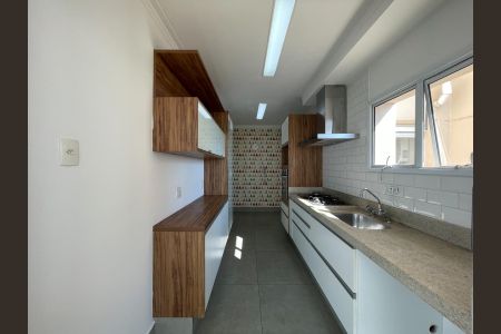 Apartamento à venda com 117m², 3 quartos e 2 vagas Apartamento à venda com 117m², 3 quartos e 2 vagasCozinha