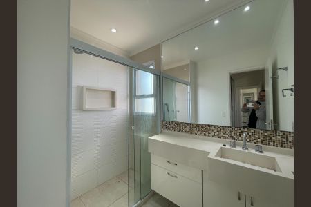 Apartamento à venda com 117m², 3 quartos e 2 vagas Apartamento à venda com 117m², 3 quartos e 2 vagasBanheiro Social