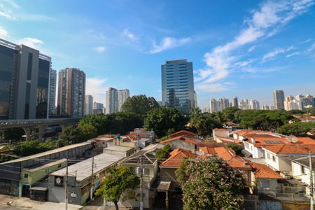 Varanda de kitnet/studio para alugar com 1 quarto, 25m² em Vila Cordeiro, São Paulo