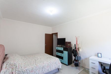 Casa à venda com 280m², 3 quartos e 3 vagasSuíte