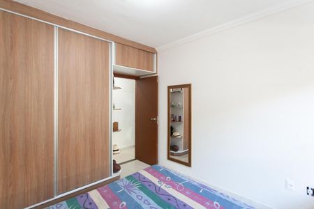 Casa à venda com 280m², 3 quartos e 3 vagasQuarto 2