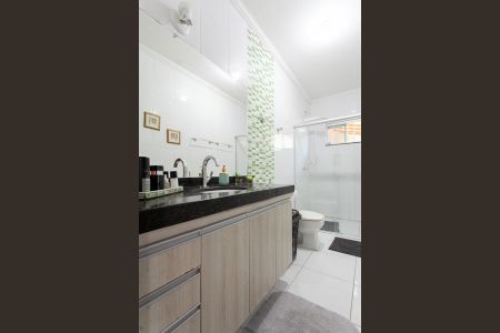 Casa à venda com 280m², 3 quartos e 3 vagasBanheiro Social