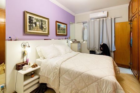 Casa à venda com 149m², 3 quartos e 2 vagasSuíte