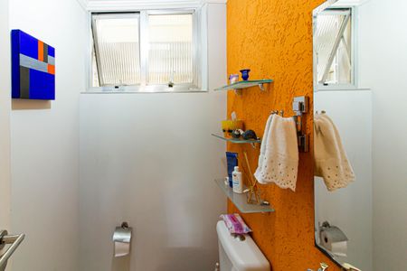 Casa à venda com 149m², 3 quartos e 2 vagasLavabo