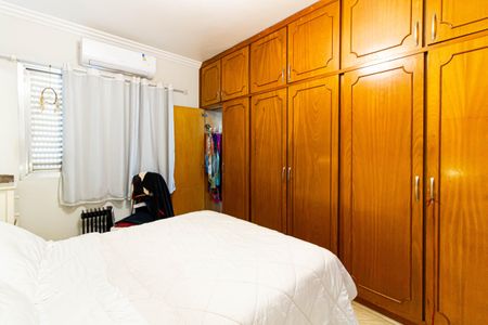 Casa à venda com 149m², 3 quartos e 2 vagasSuíte