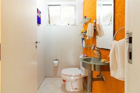 Casa à venda com 149m², 3 quartos e 2 vagasLavabo