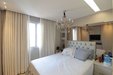 Apartamento à venda com 180m², 3 quartos e 4 vagasSuite 1