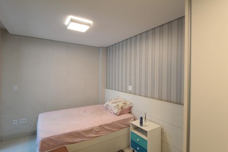 Apartamento à venda com 180m², 3 quartos e 4 vagasSuite 3
