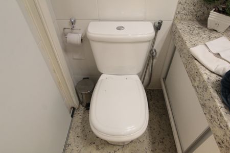 Apartamento à venda com 180m², 3 quartos e 4 vagasBanheiro da Suite 3