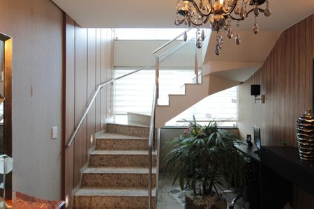 Sala de Estar de apartamento à venda com 3 quartos, 180m² em Dona Clara, Belo Horizonte