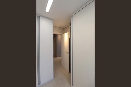 Apartamento à venda com 180m², 3 quartos e 4 vagasCloset da Suite 1