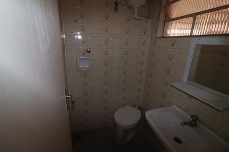 Casa para alugar com 160m², 4 quartos e 2 vagasBanheiro de serviço