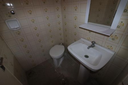 Casa para alugar com 160m², 4 quartos e 2 vagasBanheiro de serviço