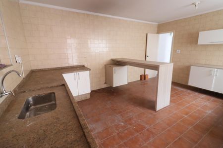 Casa para alugar com 160m², 4 quartos e 2 vagasCozinha