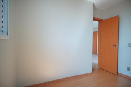 Quarto 2 de apartamento à venda com 2 quartos, 45m² em Humaitá, Porto Alegre
