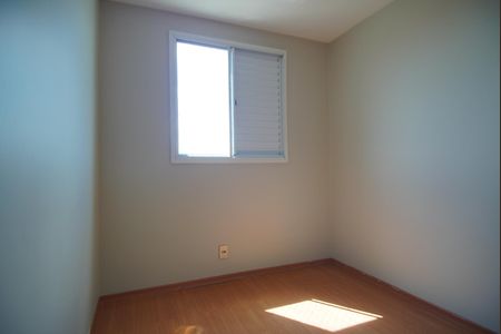 Quarto 1 de apartamento à venda com 2 quartos, 45m² em Humaitá, Porto Alegre