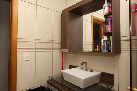 Casa à venda com 150m², 3 quartos e 2 vagasBanheiro da Suíte