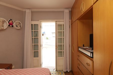 Casa à venda com 150m², 3 quartos e 2 vagasSuíte