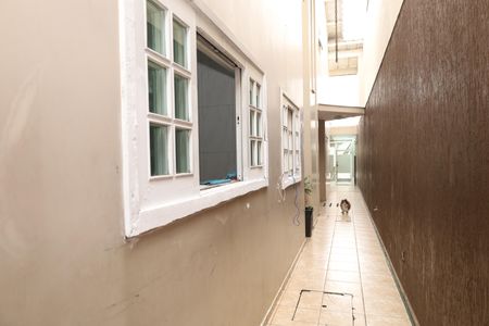 Casa à venda com 150m², 3 quartos e 2 vagasCorredor