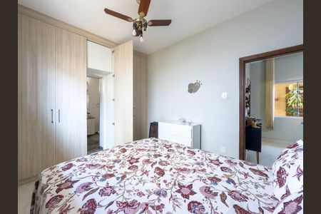 Casa à venda com 247m², 3 quartos e 2 vagasQuarto 1 - Suíte