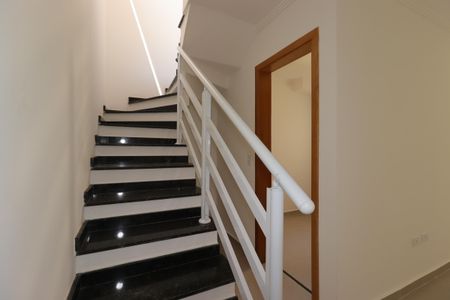 Apartamento à venda com 42m², 2 quartos e 1 vagaEscada
