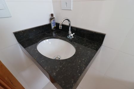 Apartamento à venda com 42m², 2 quartos e 1 vagaBanheiro - Pia