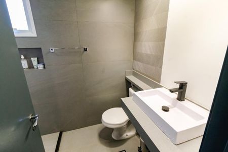 Apartamento à venda com 127m², 2 quartos e 2 vagasBanheiro da Suíte 2 (1)