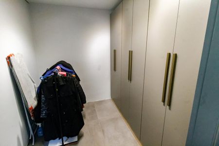 Apartamento à venda com 127m², 2 quartos e 2 vagasCloset da suíte 2
