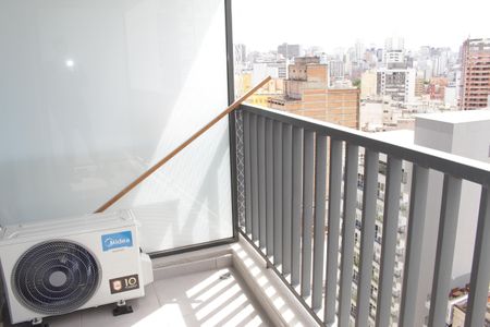Sacada de kitnet/studio para alugar com 1 quarto, 21m² em Santa Efigênia, São Paulo