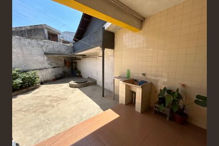 Casa para alugar com 329m², 2 quartos e 5 vagasÁrea de Serviço e quintal