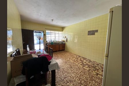 Casa para alugar com 329m², 2 quartos e 5 vagasCozinha