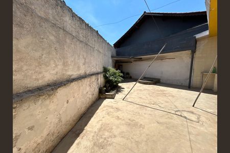 Casa para alugar com 329m², 2 quartos e 5 vagasÁrea de serviço e quintal