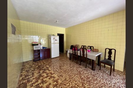 Casa para alugar com 329m², 2 quartos e 5 vagasCozinha