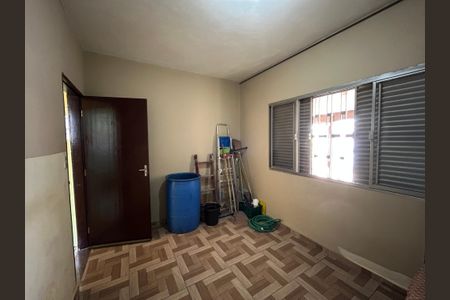 Casa para alugar com 329m², 2 quartos e 5 vagasQuarto 2