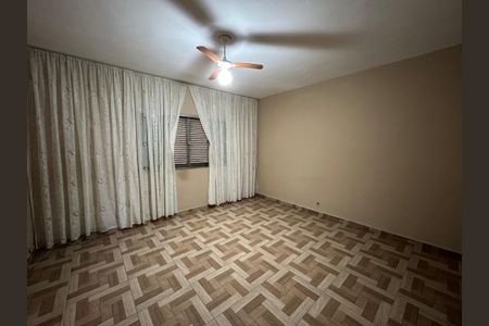 Casa para alugar com 329m², 2 quartos e 5 vagasQuarto 1