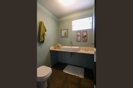 Casa à venda com 295m², 4 quartos e 4 vagasLavado