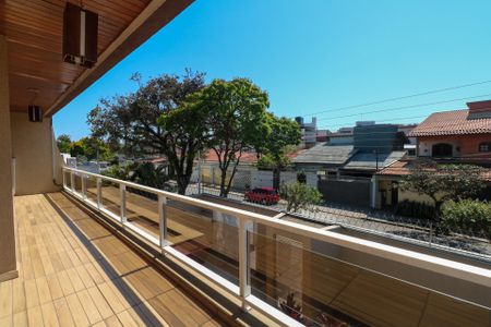 Casa à venda com 295m², 4 quartos e 4 vagasVaranda da Suíte