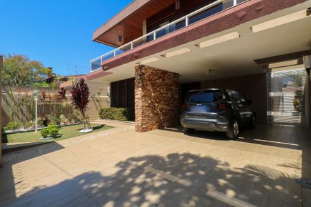 Casa à venda com 295m², 4 quartos e 4 vagasGaragem