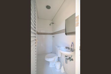 Casa à venda com 295m², 4 quartos e 4 vagasBanheiro de Serviço