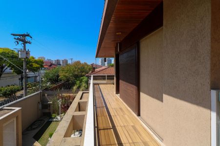 Casa à venda com 295m², 4 quartos e 4 vagasVaranda da Suíte