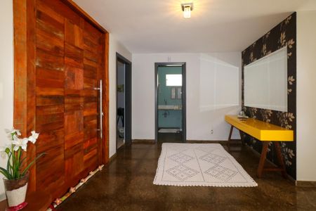 Casa à venda com 295m², 4 quartos e 4 vagasHall de Entrada