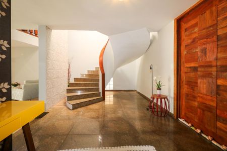 Casa à venda com 295m², 4 quartos e 4 vagasHall de Entrada