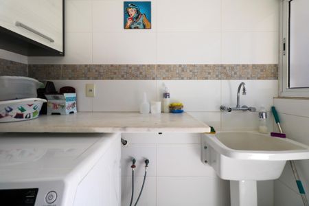 Casa à venda com 295m², 4 quartos e 4 vagasÁrea de Serviço